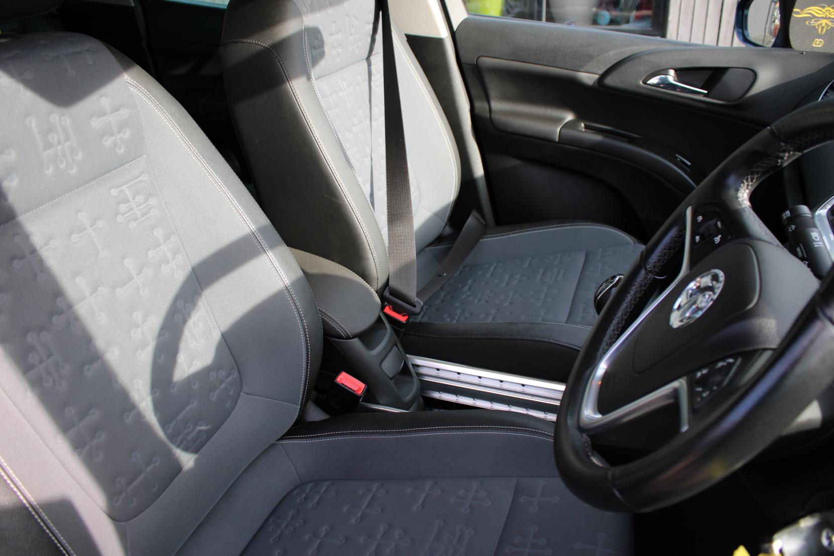 Vauxhall Meriva 1.4i Turbo SE MPV 5dr Petrol Manual Euro 6 (120 ps)