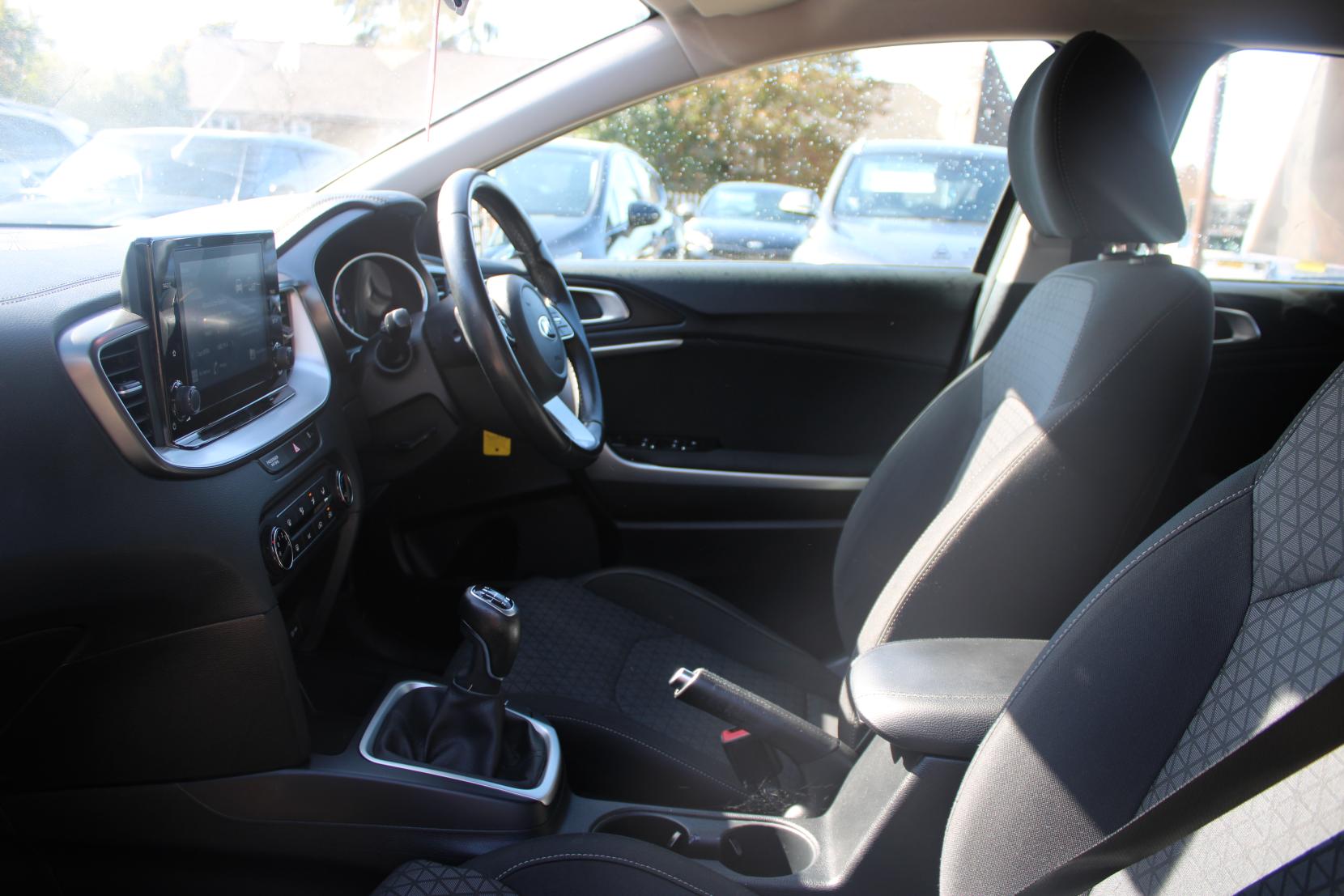 Kia XCeed 1.0 T-GDi 2 SUV 5dr Petrol Manual Euro 6 (s/s) (118 bhp)