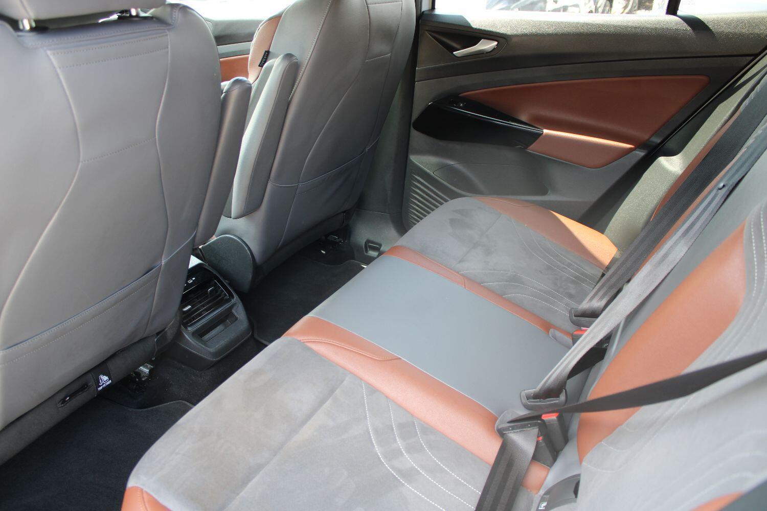 Volkswagen ID.4 Pro Performance 77kWh 1ST Edition SUV 5dr Electric Auto (204 ps)