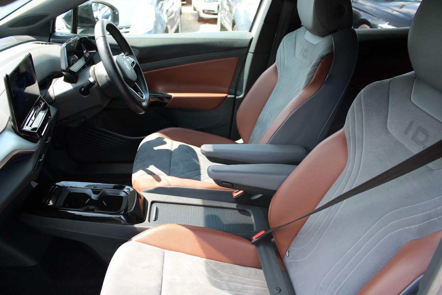Volkswagen ID.4 Pro Performance 77kWh 1ST Edition SUV 5dr Electric Auto (204 ps)