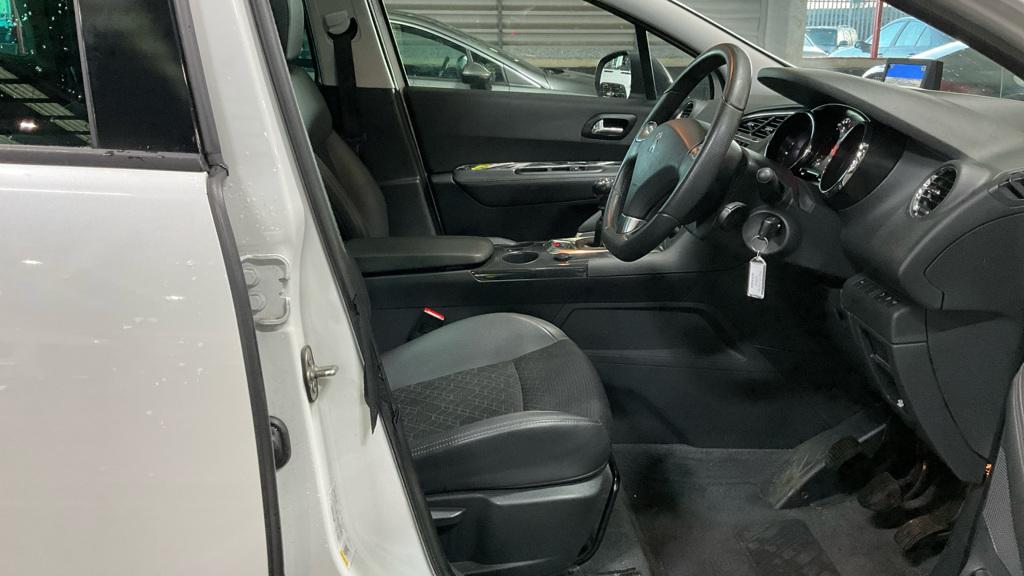 Peugeot 3008 1.6 HDi Allure SUV 5dr Diesel Manual Euro 5 (115 ps)