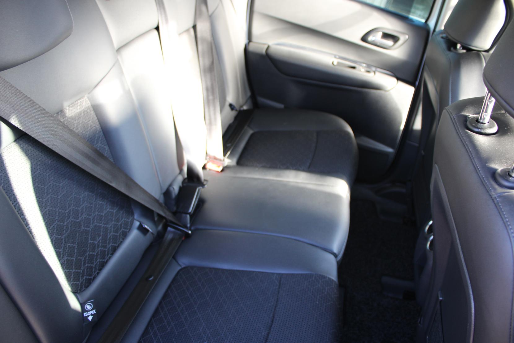 Peugeot 3008 1.6 HDi Allure SUV 5dr Diesel Manual Euro 5 (115 ps)