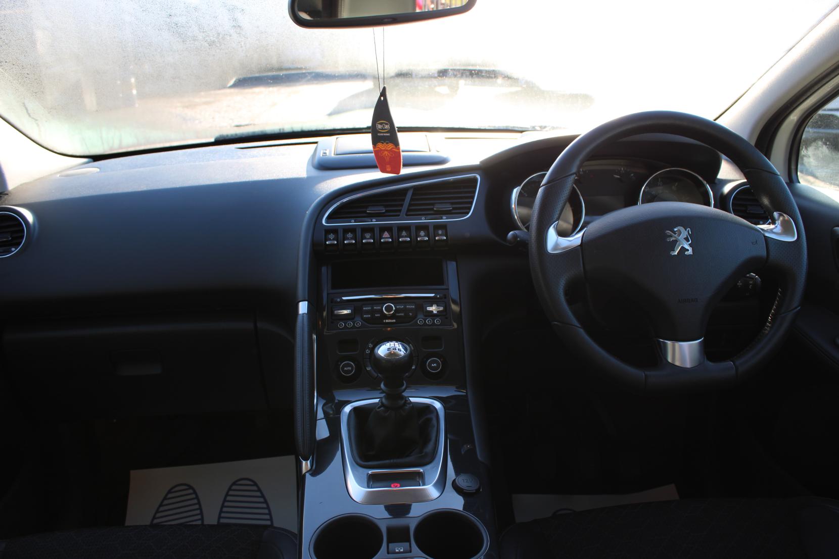 Peugeot 3008 1.6 HDi Allure SUV 5dr Diesel Manual Euro 5 (115 ps)