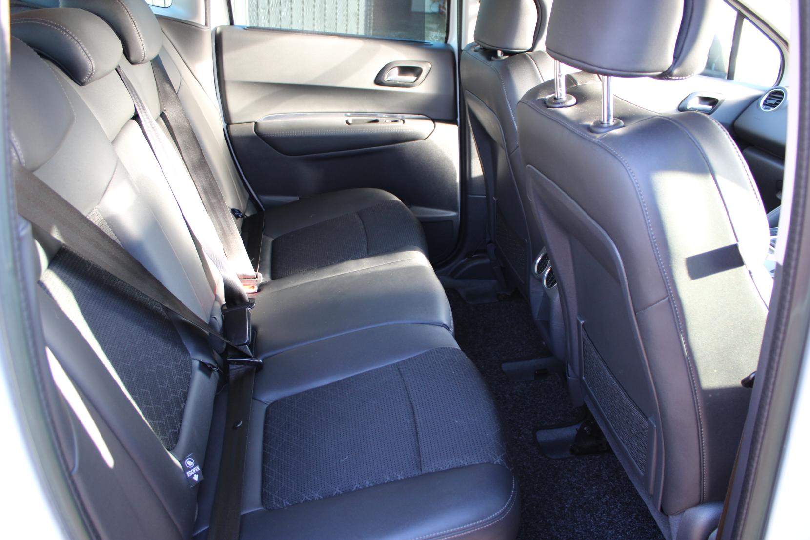 Peugeot 3008 1.6 HDi Allure SUV 5dr Diesel Manual Euro 5 (115 ps)