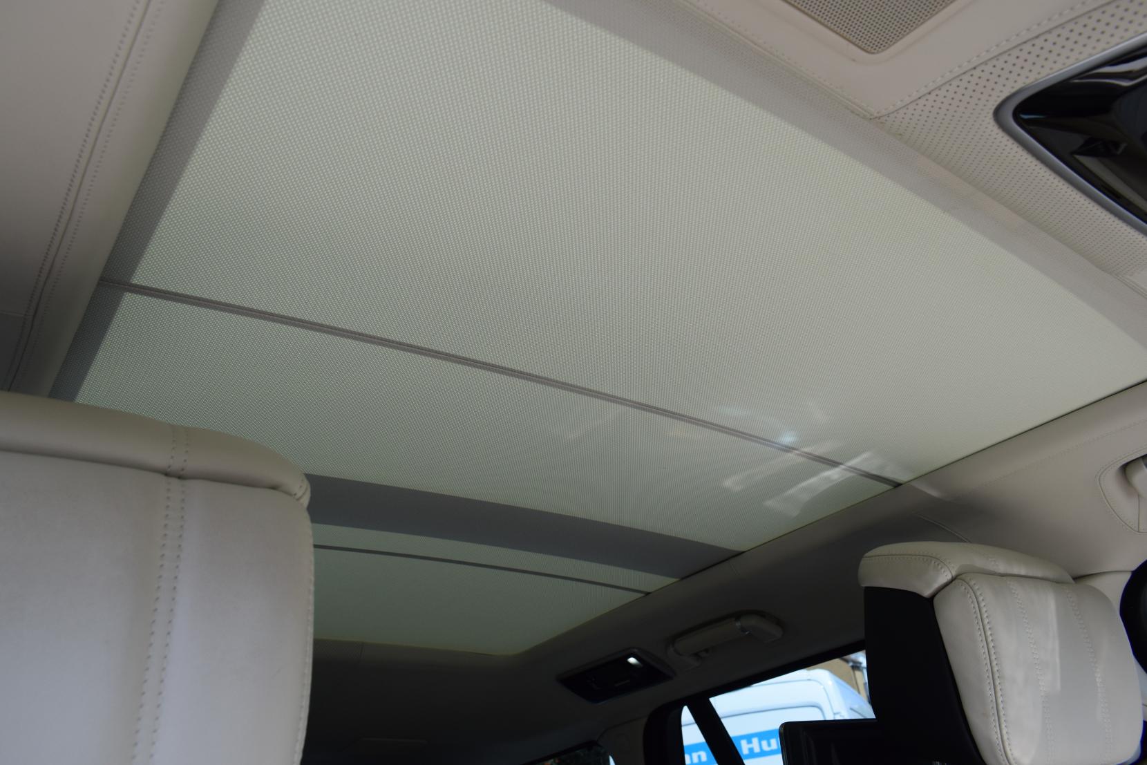 Land Rover Range Rover 5.0 P525 V8 Autobiography SUV 5dr Petrol Auto 4WD Euro 6 (s/s) (525 ps)