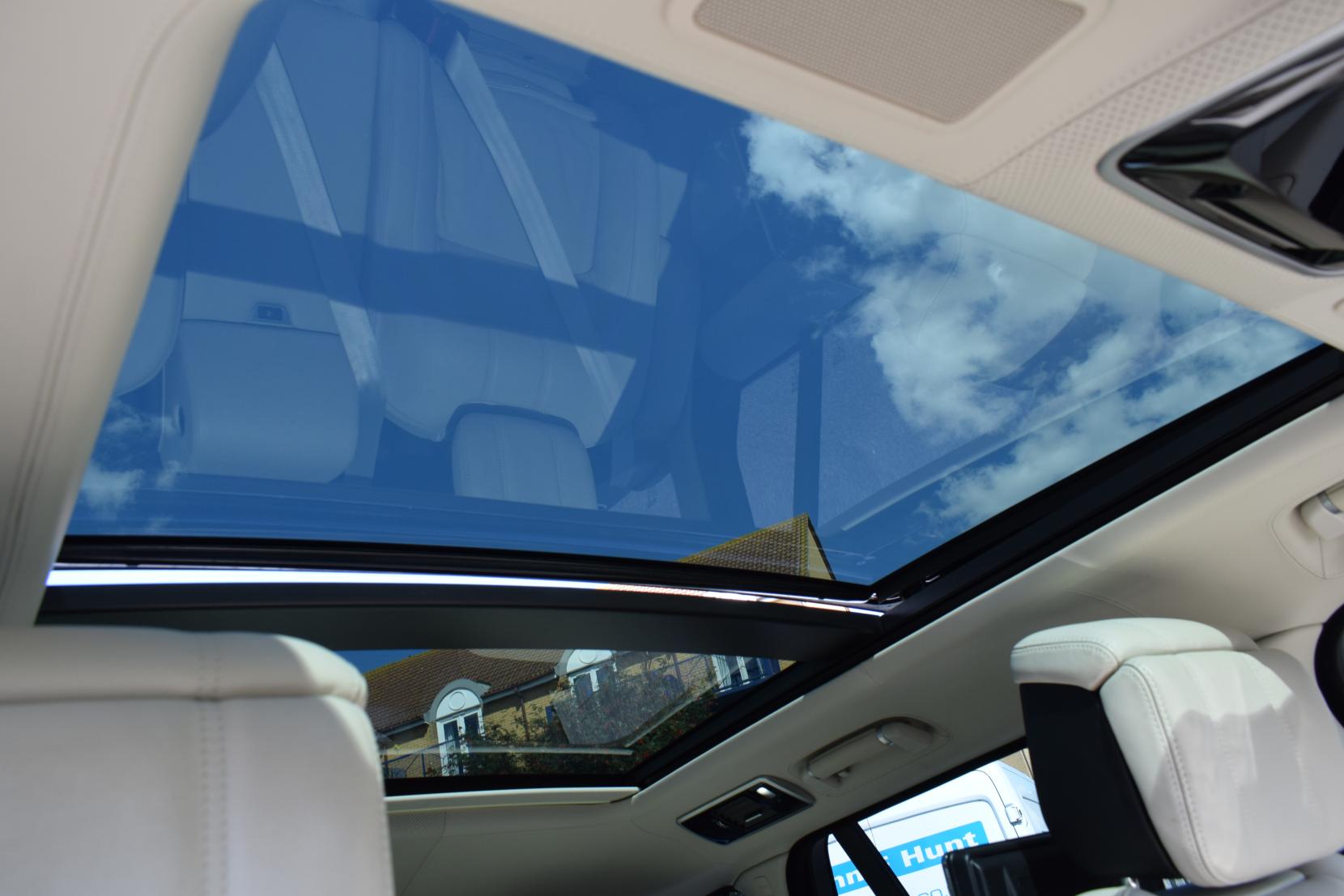 Land Rover Range Rover 5.0 P525 V8 Autobiography SUV 5dr Petrol Auto 4WD Euro 6 (s/s) (525 ps)