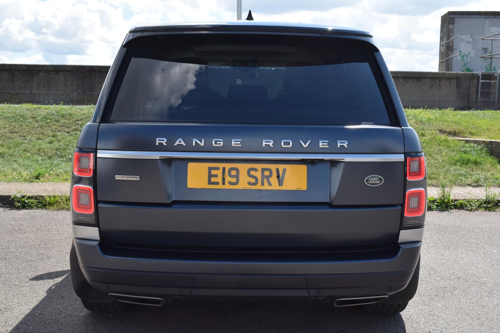 Land Rover Range Rover 5.0 P525 V8 Autobiography SUV 5dr Petrol Auto 4WD Euro 6 (s/s) (525 ps)