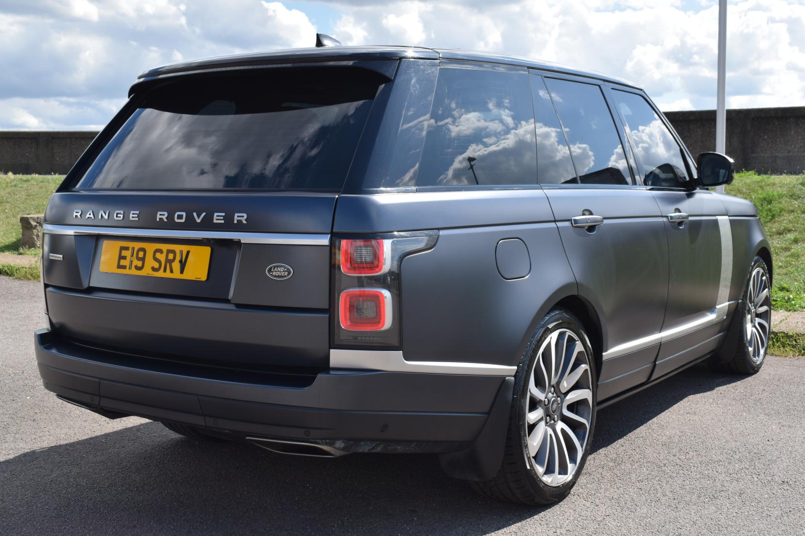 Land Rover Range Rover 5.0 P525 V8 Autobiography SUV 5dr Petrol Auto 4WD Euro 6 (s/s) (525 ps)