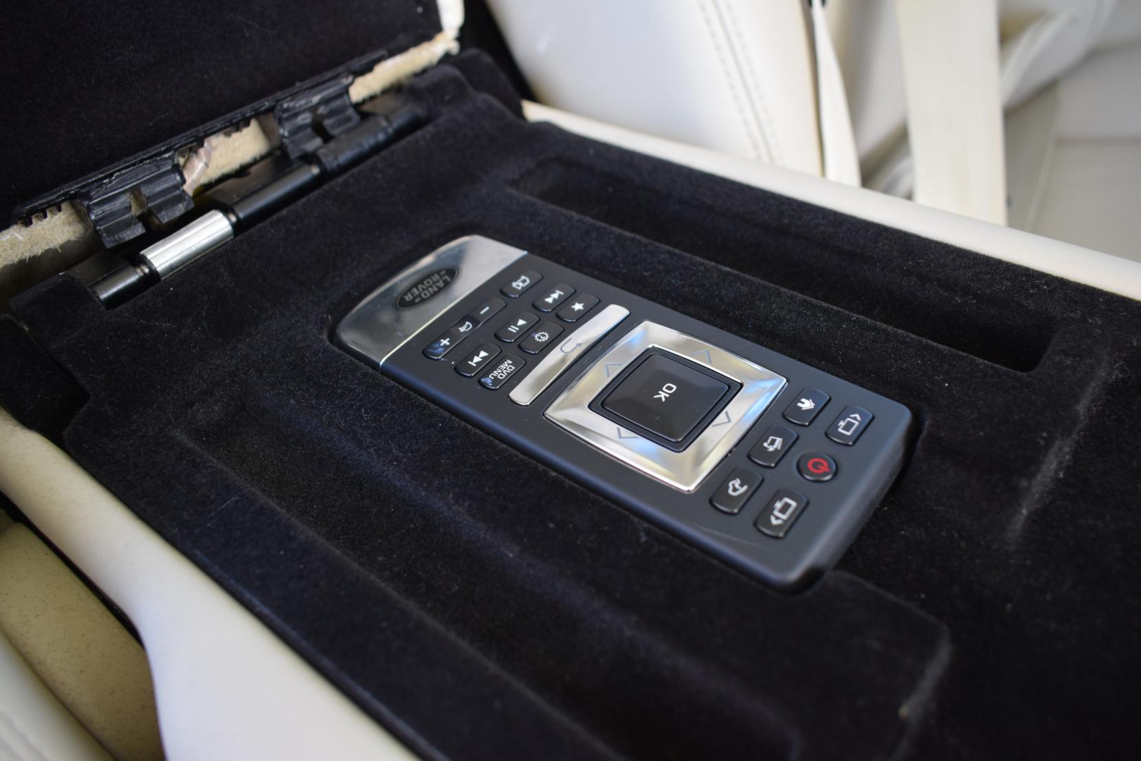 Land Rover Range Rover 5.0 P525 V8 Autobiography SUV 5dr Petrol Auto 4WD Euro 6 (s/s) (525 ps)