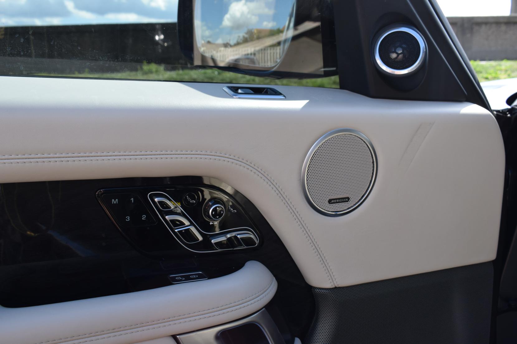 Land Rover Range Rover 5.0 P525 V8 Autobiography SUV 5dr Petrol Auto 4WD Euro 6 (s/s) (525 ps)