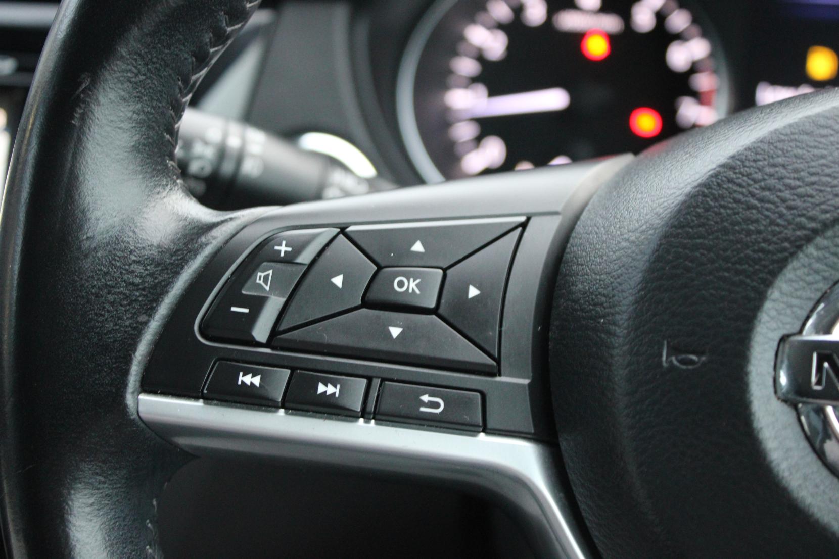 Nissan Qashqai 1.2 DIG-T Tekna SUV 5dr Petrol Manual Euro 6 (s/s) (115 ps)