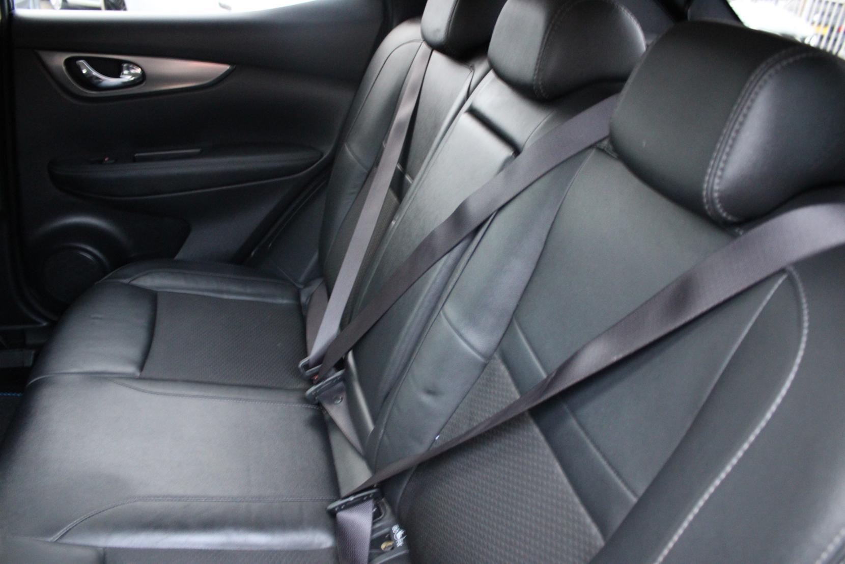 Nissan Qashqai 1.2 DIG-T Tekna SUV 5dr Petrol Manual Euro 6 (s/s) (115 ps)