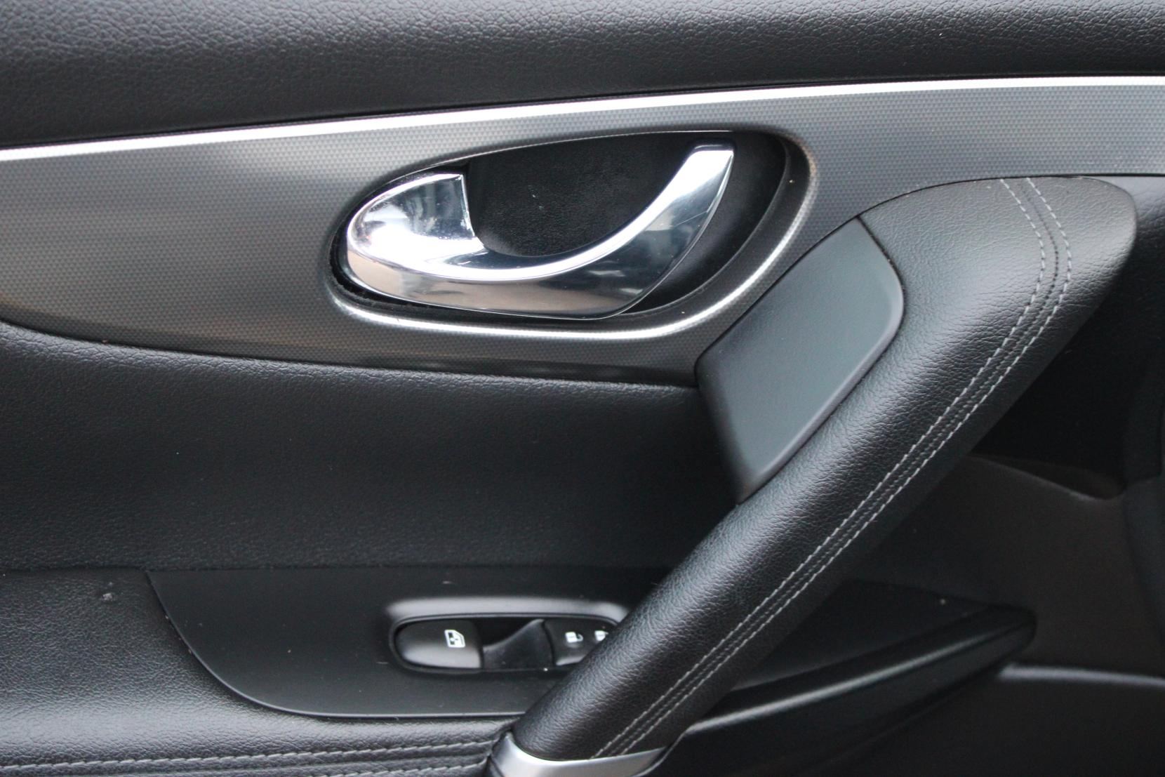 Nissan Qashqai 1.2 DIG-T Tekna SUV 5dr Petrol Manual Euro 6 (s/s) (115 ps)