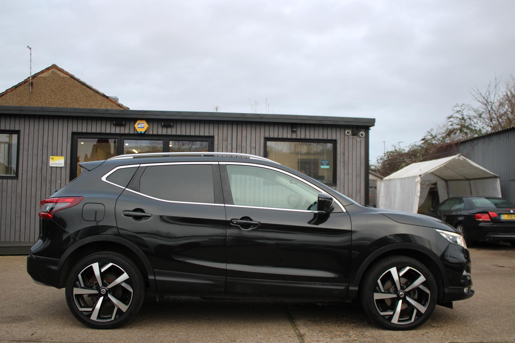 Nissan Qashqai 1.2 DIG-T Tekna SUV 5dr Petrol Manual Euro 6 (s/s) (115 ps)