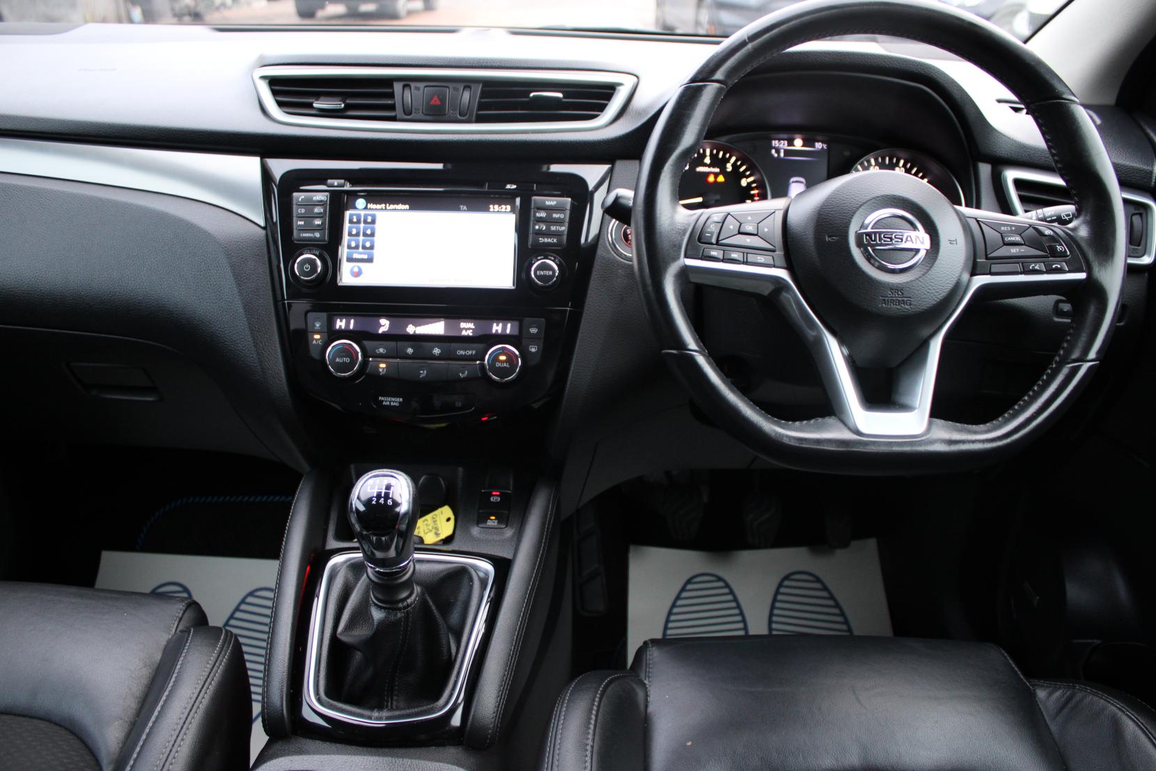 Nissan Qashqai 1.2 DIG-T Tekna SUV 5dr Petrol Manual Euro 6 (s/s) (115 ps)