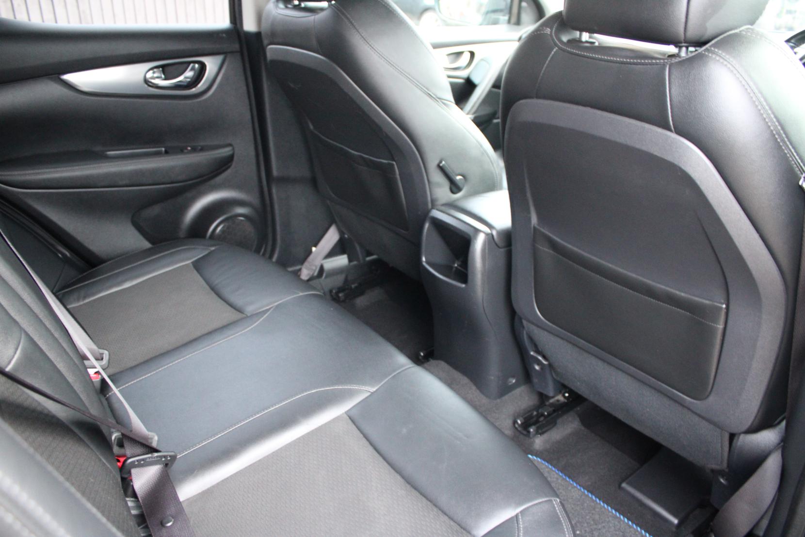 Nissan Qashqai 1.2 DIG-T Tekna SUV 5dr Petrol Manual Euro 6 (s/s) (115 ps)