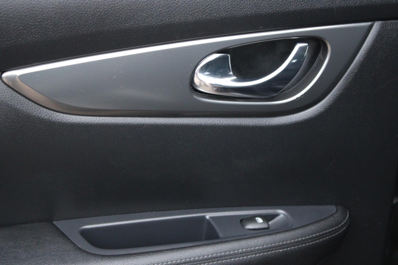 Nissan Qashqai 1.2 DIG-T Tekna SUV 5dr Petrol Manual Euro 6 (s/s) (115 ps)