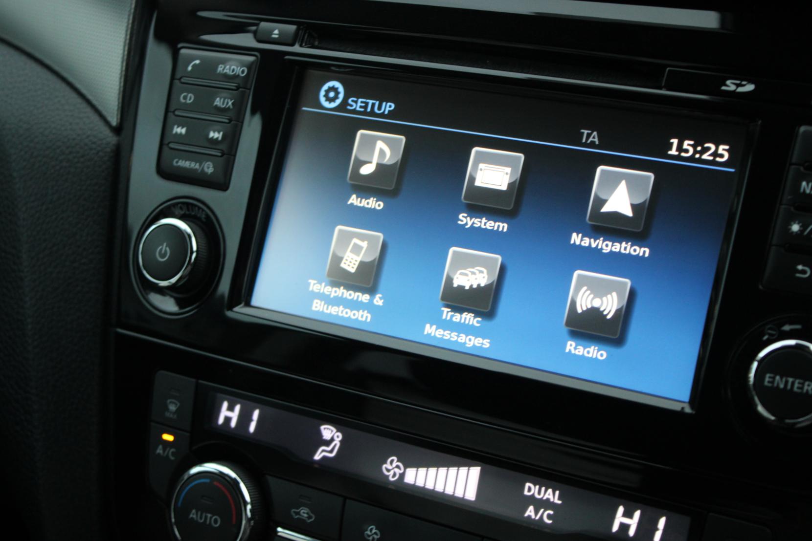 Nissan Qashqai 1.2 DIG-T Tekna SUV 5dr Petrol Manual Euro 6 (s/s) (115 ps)