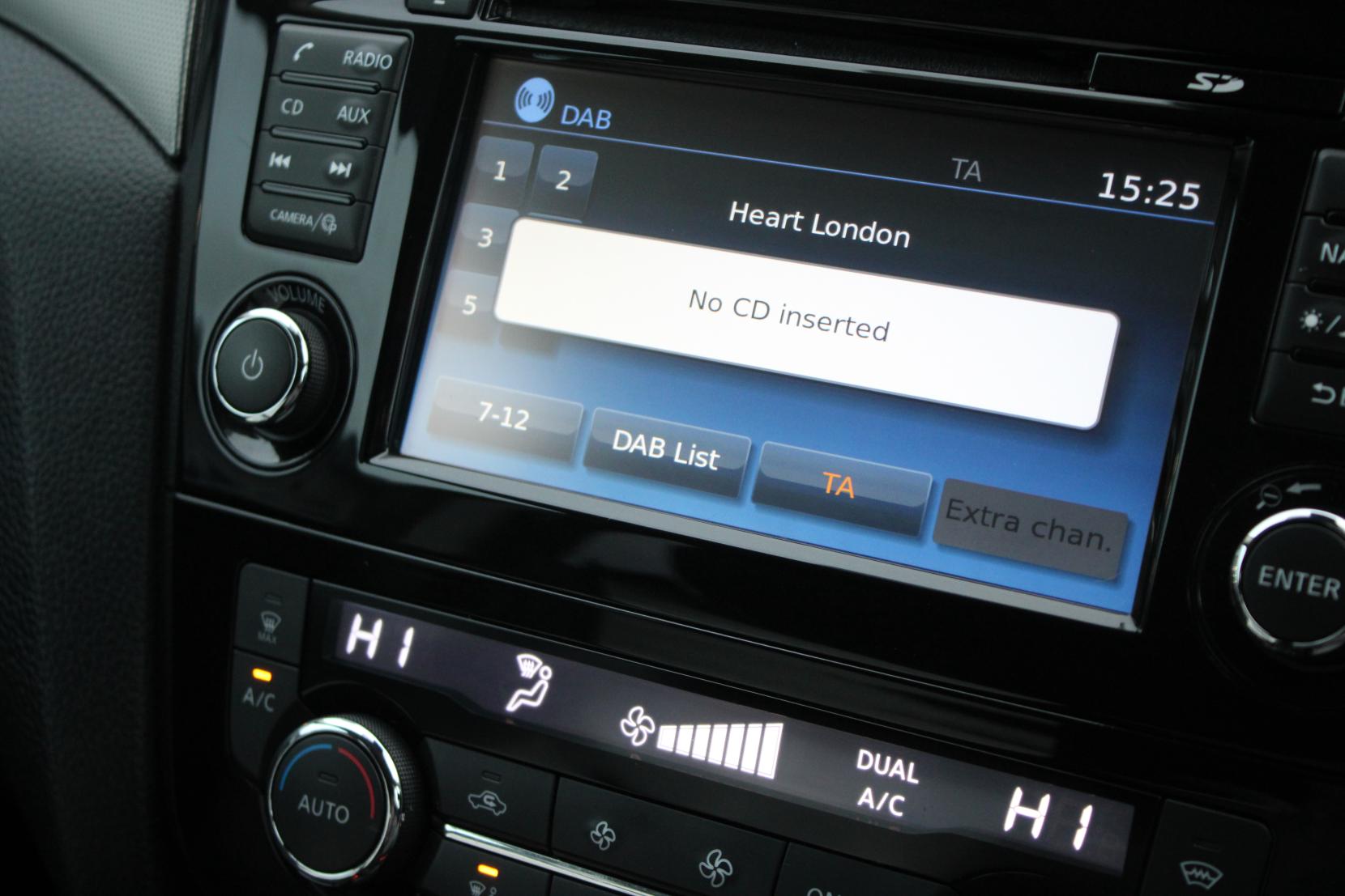 Nissan Qashqai 1.2 DIG-T Tekna SUV 5dr Petrol Manual Euro 6 (s/s) (115 ps)