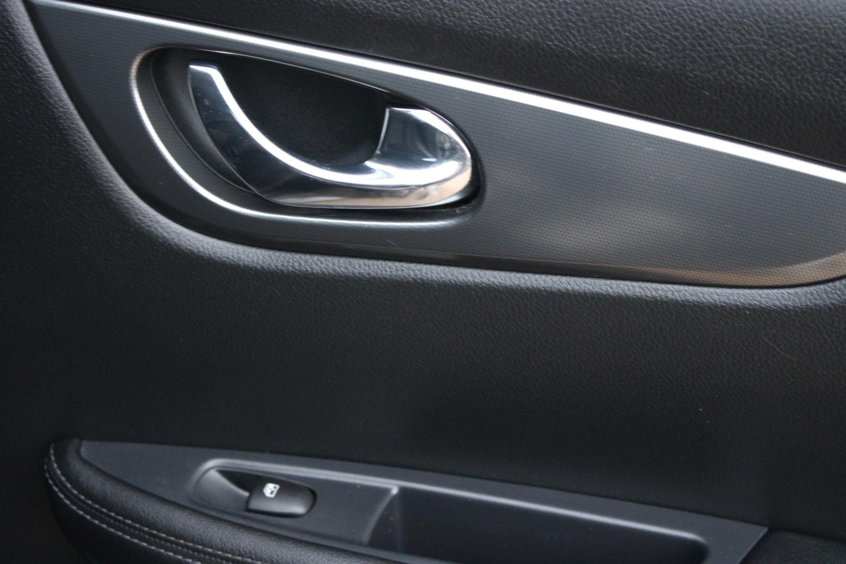 Nissan Qashqai 1.2 DIG-T Tekna SUV 5dr Petrol Manual Euro 6 (s/s) (115 ps)