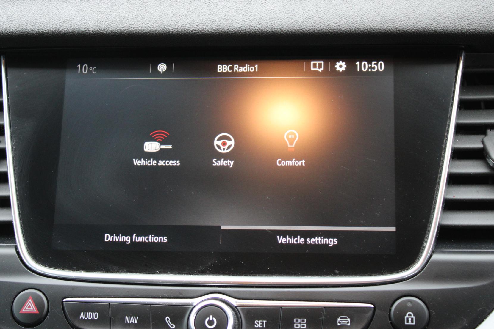 Vauxhall Grandland X 1.2 Turbo GPF Sport Nav SUV 5dr Petrol Manual Euro 6 (s/s) (130 ps)