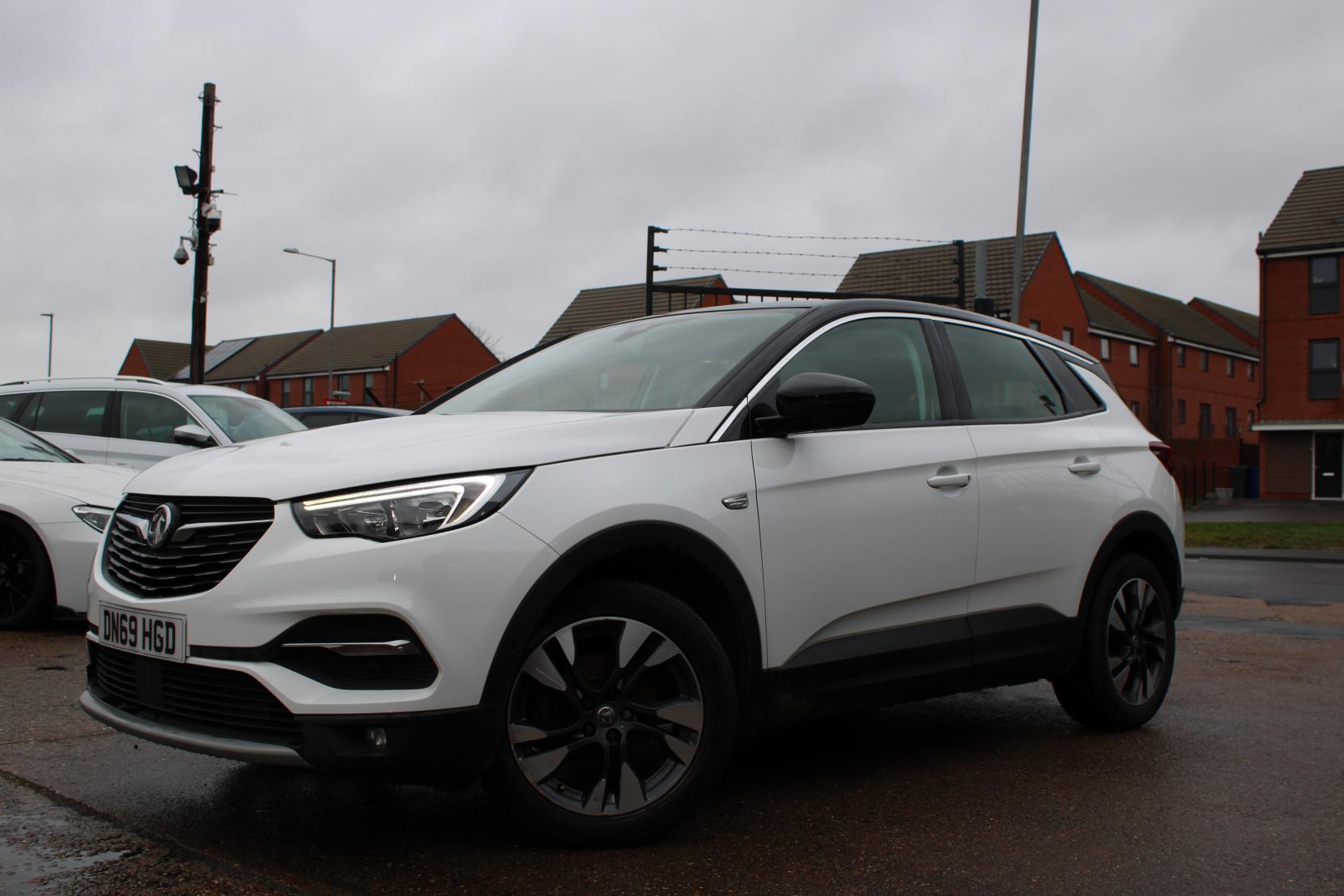 Vauxhall Grandland X 1.2 Turbo GPF Sport Nav SUV 5dr Petrol Manual Euro 6 (s/s) (130 ps)
