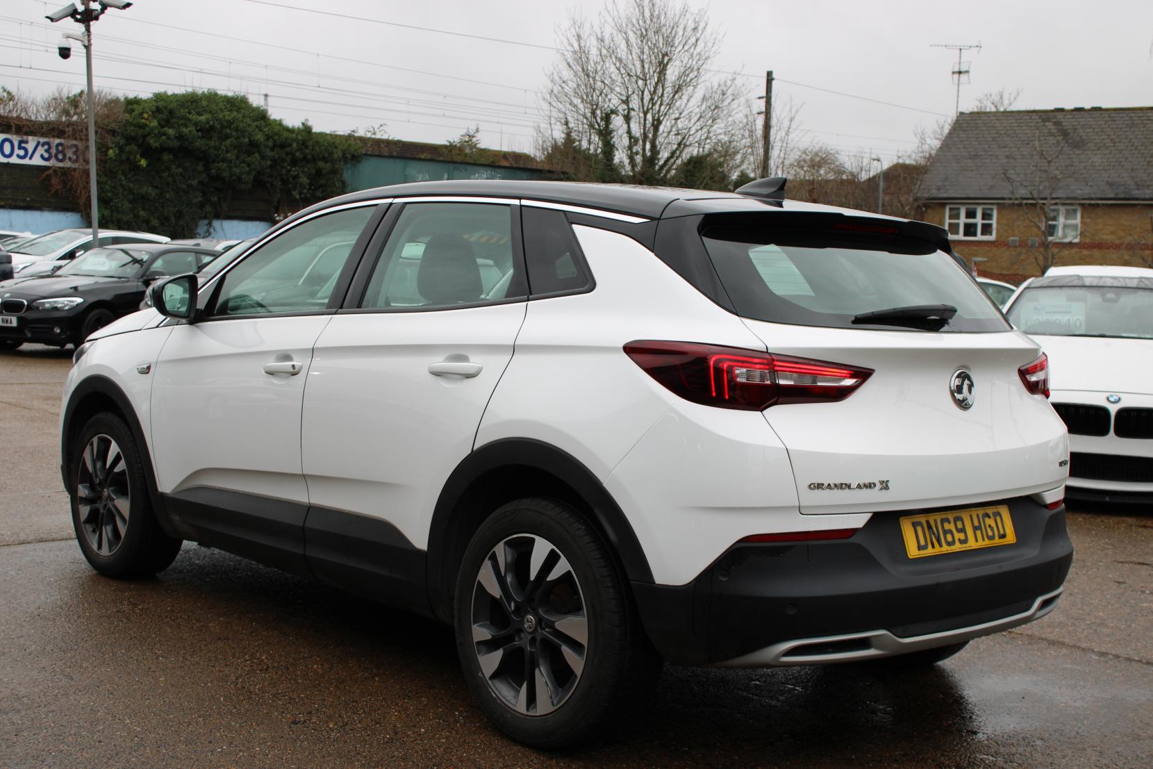 Vauxhall Grandland X 1.2 Turbo GPF Sport Nav SUV 5dr Petrol Manual Euro 6 (s/s) (130 ps)