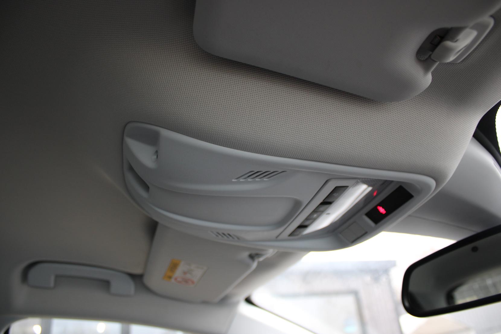 Vauxhall Grandland X 1.2 Turbo GPF Sport Nav SUV 5dr Petrol Manual Euro 6 (s/s) (130 ps)