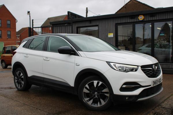 Vauxhall Grandland X 1.2 Turbo GPF Sport Nav SUV 5dr Petrol Manual Euro 6 (s/s) (130 ps)