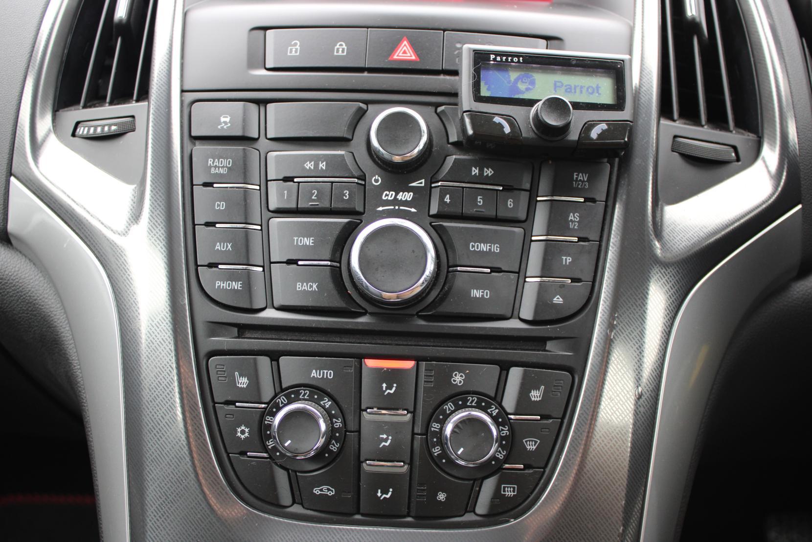 Vauxhall Astra 2.0 CDTi Elite Hatchback 5dr Diesel Auto Euro 5 (165 ps)