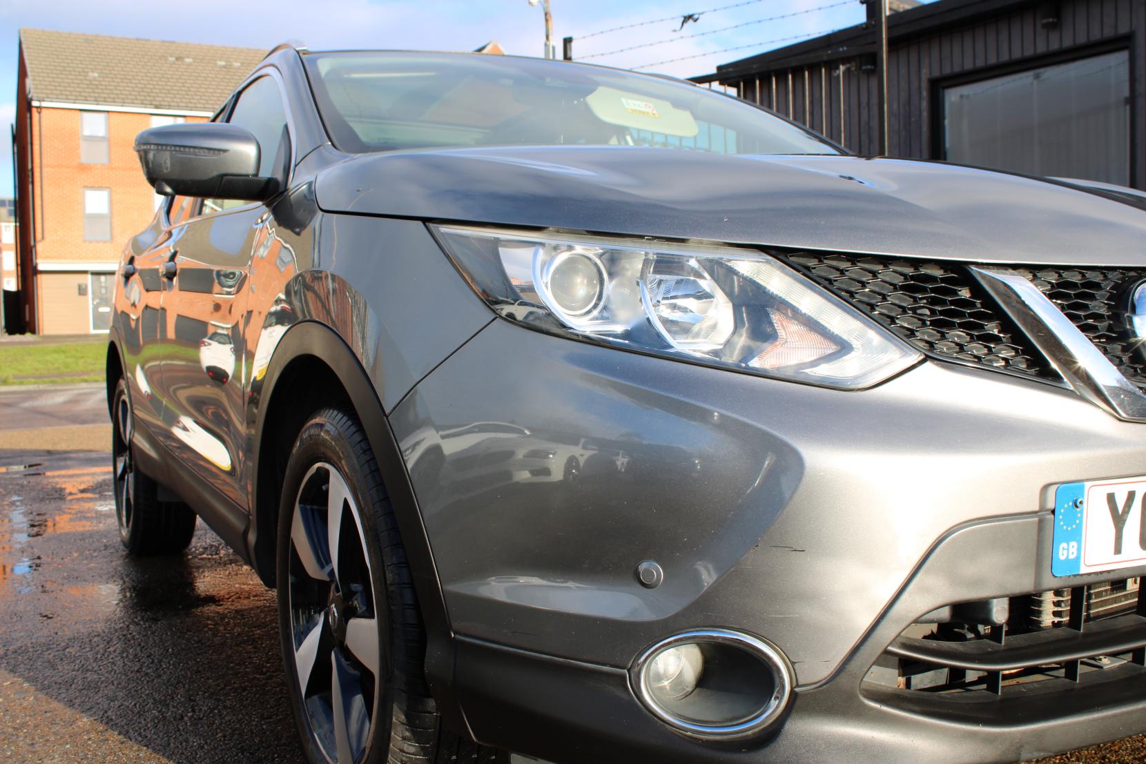 Nissan Qashqai 1.2 DIG-T n-tec+ SUV 5dr Petrol XTRON 2WD Euro 6 (s/s) (115 ps)