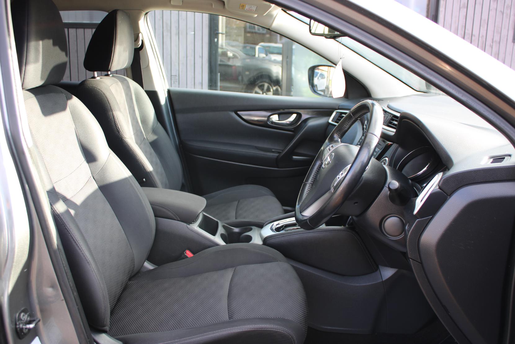 Nissan Qashqai 1.2 DIG-T n-tec+ SUV 5dr Petrol XTRON 2WD Euro 6 (s/s) (115 ps)