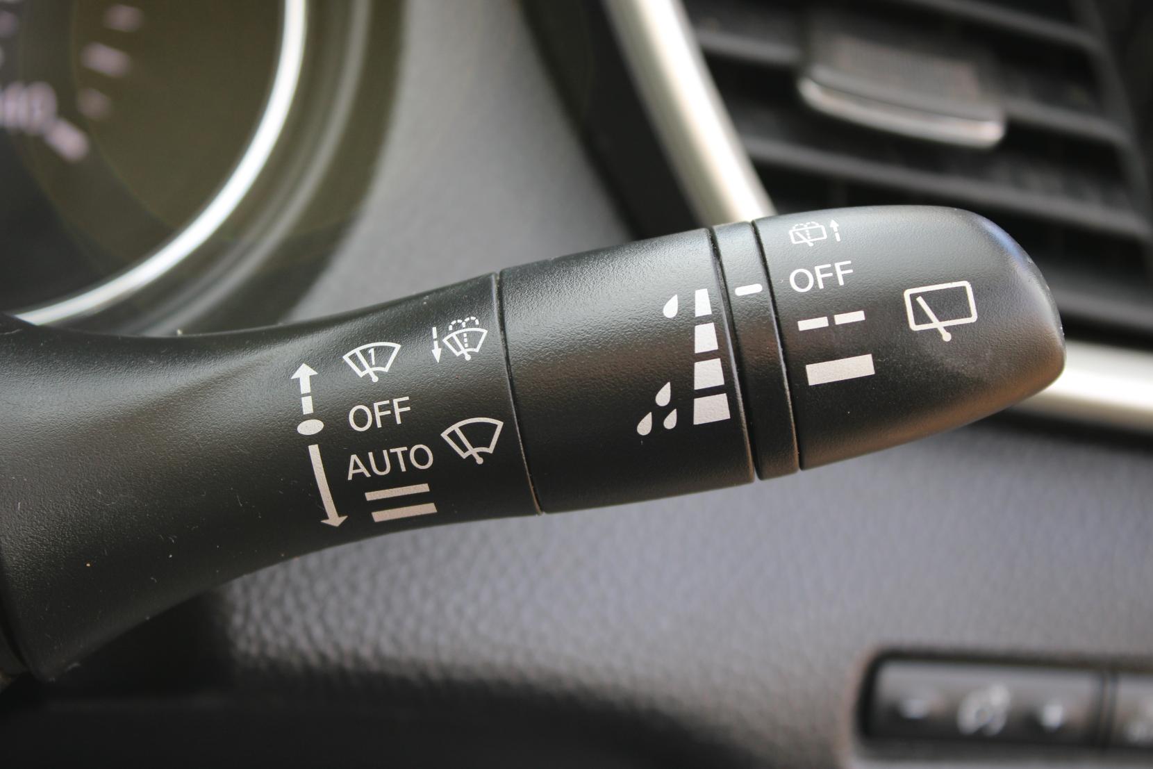 Nissan Qashqai 1.2 DIG-T n-tec+ SUV 5dr Petrol XTRON 2WD Euro 6 (s/s) (115 ps)