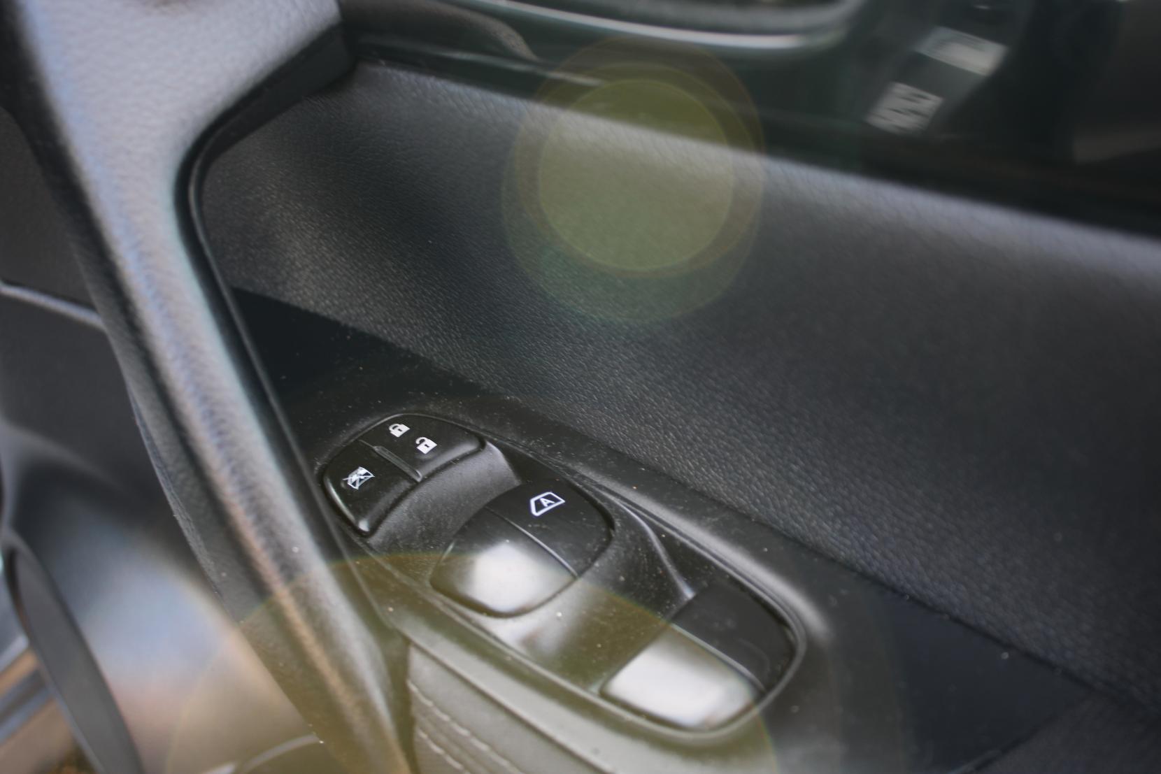 Nissan Qashqai 1.2 DIG-T n-tec+ SUV 5dr Petrol XTRON 2WD Euro 6 (s/s) (115 ps)