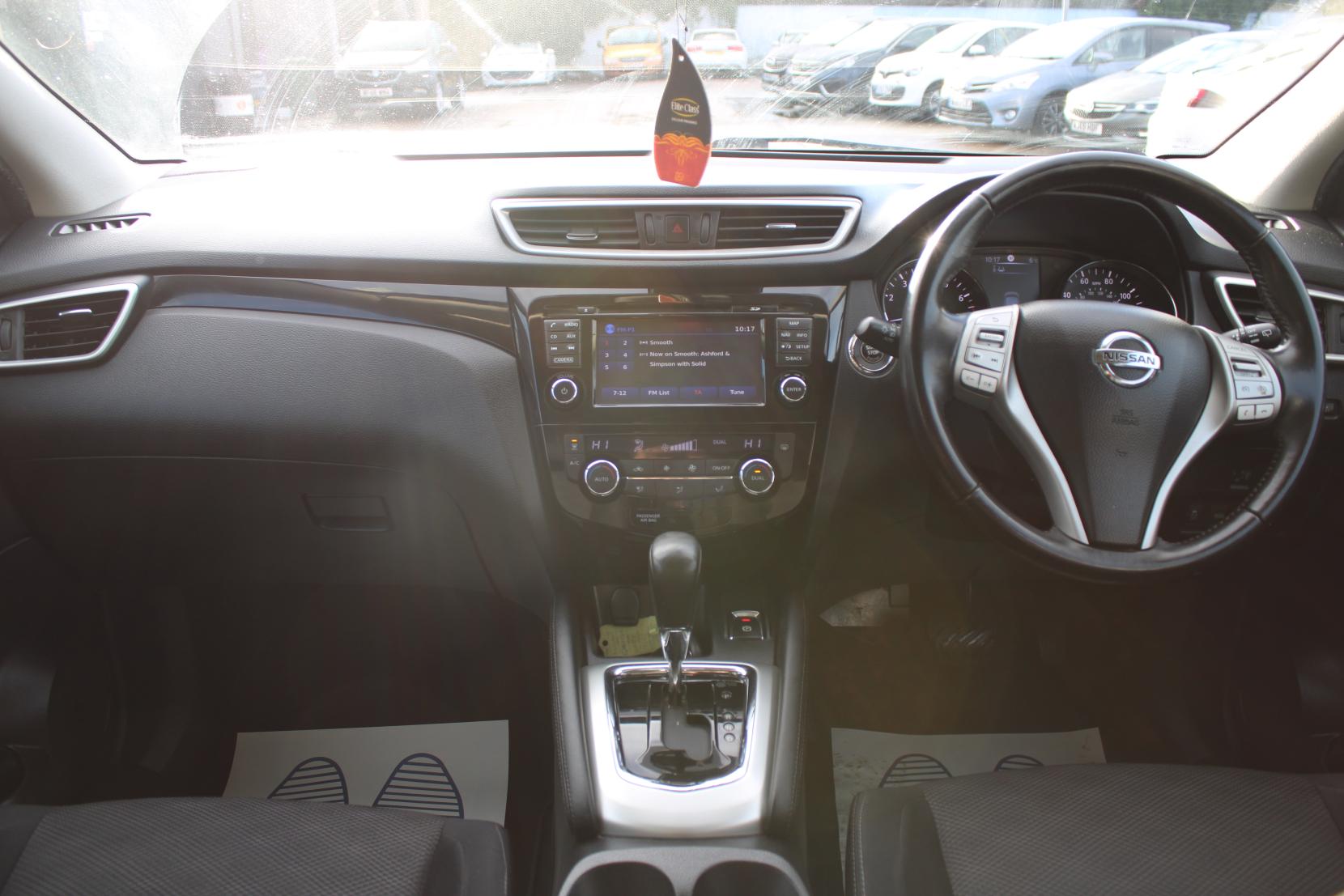 Nissan Qashqai 1.2 DIG-T n-tec+ SUV 5dr Petrol XTRON 2WD Euro 6 (s/s) (115 ps)