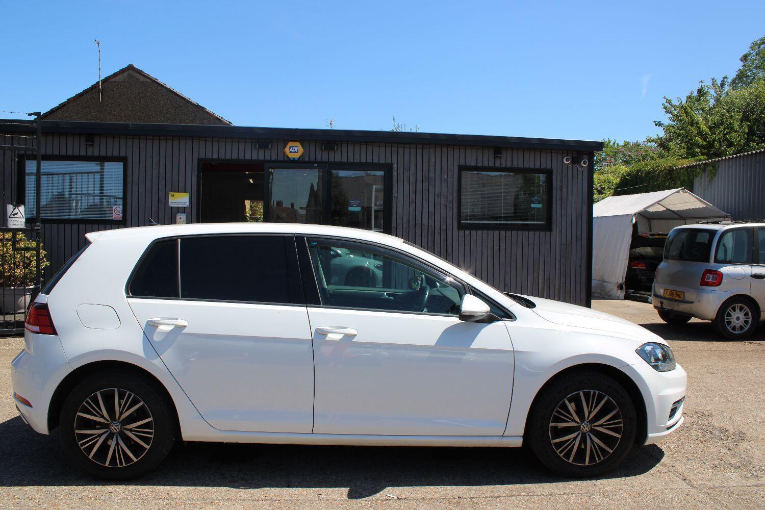 Volkswagen Golf 1.5 TSI EVO SE Nav