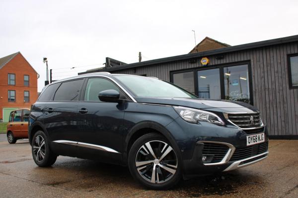 Peugeot 5008 1.2 PureTech Allure SUV 5dr Petrol Manual Euro 6 (s/s) (130 ps)