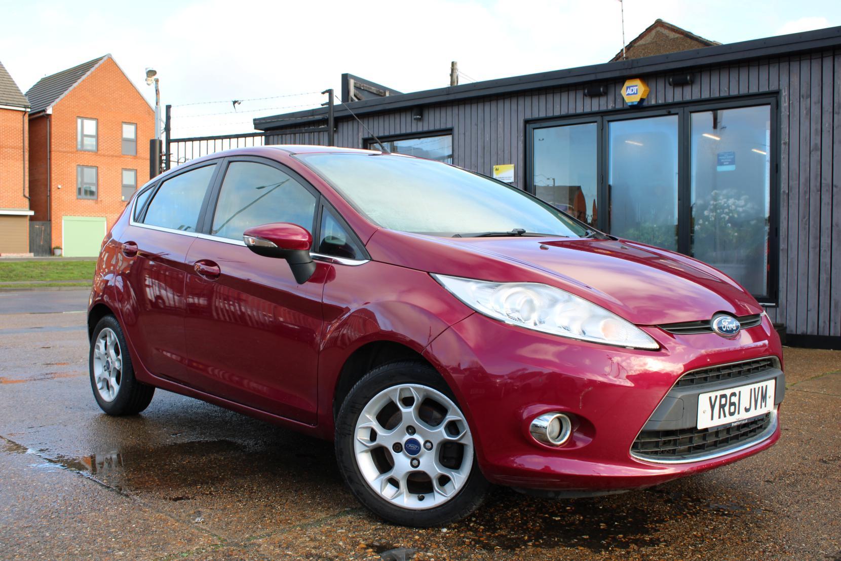 Ford Fiesta 1.4 Zetec Hatchback 5dr Petrol Automatic (154 g/km, 94 bhp)