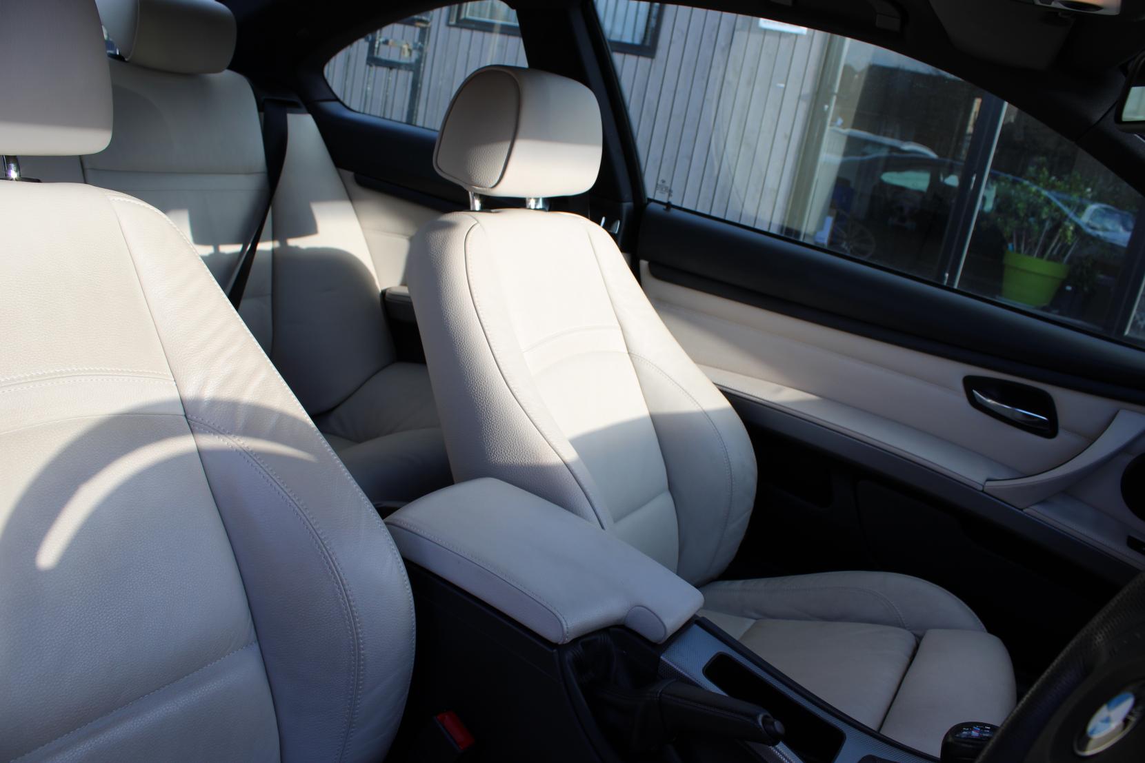 BMW 3 Series 2.0 320i M Sport Coupe 2dr Petrol Manual Euro 5 (s/s) (170 ps)