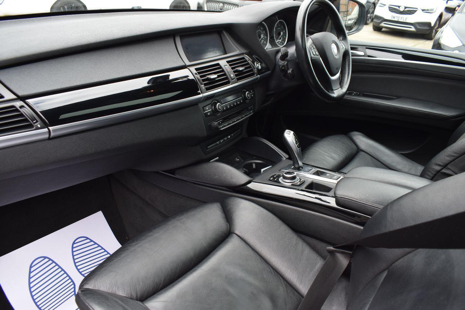 BMW X6 4.4 50i V8 SUV 5dr Petrol Steptronic xDrive Euro 5 (408 ps)