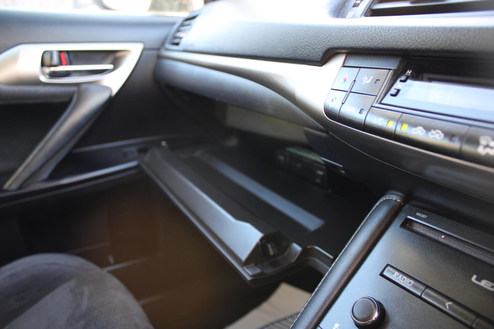 Lexus CT 1.8 200h Advance Hatchback 5dr Petrol Hybrid CVT Euro 6 (s/s) (136 ps)