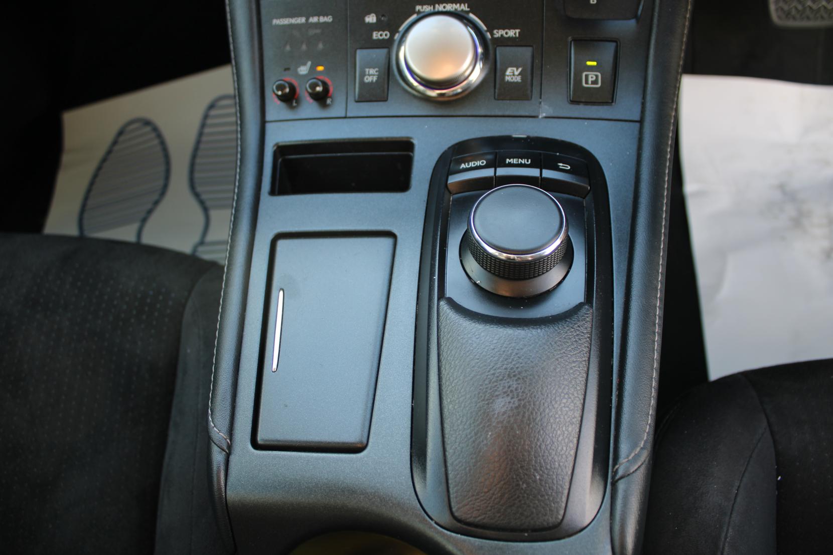 Lexus CT 1.8 200h Advance Hatchback 5dr Petrol Hybrid CVT Euro 6 (s/s) (136 ps)