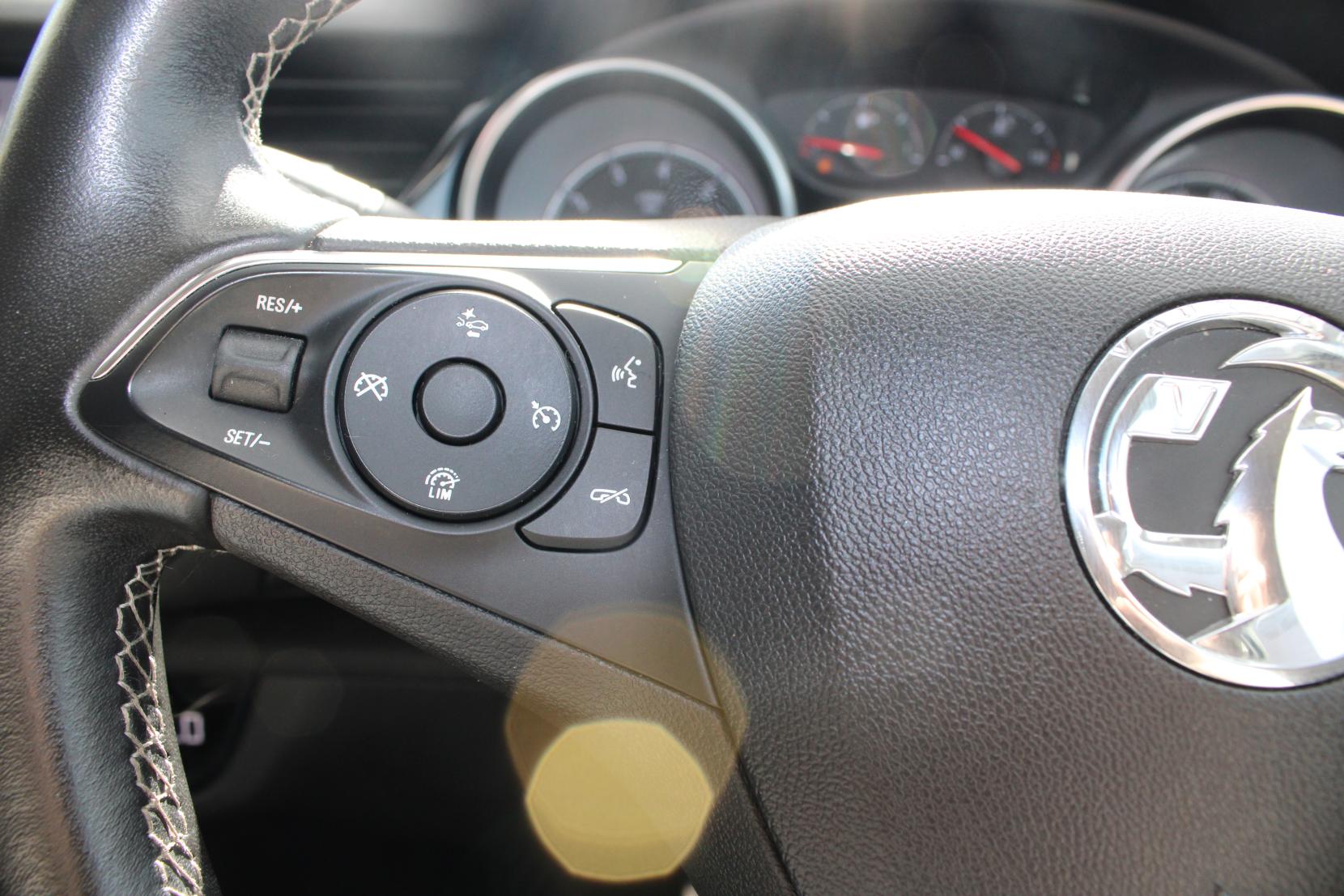 Vauxhall Insignia 1.5i Turbo GPF SRi Nav Grand Sport 5dr Petrol Manual Euro 6 (s/s) (165 ps)