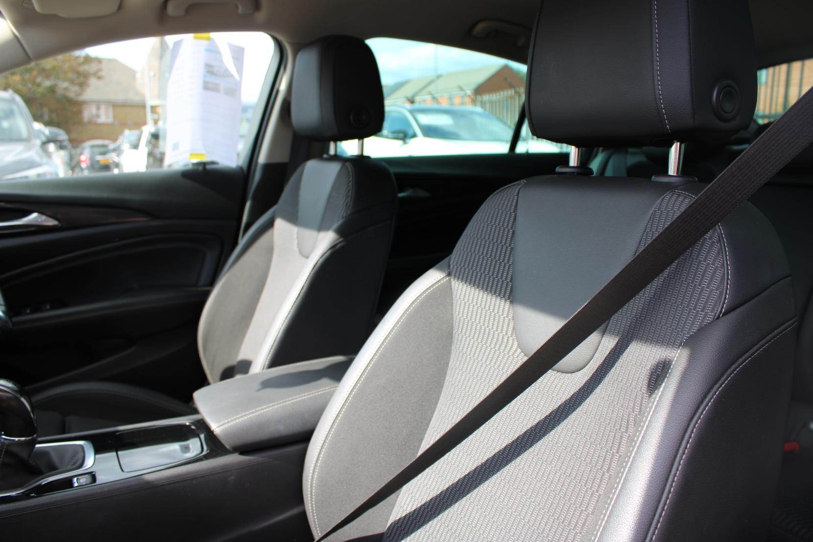 Vauxhall Insignia 1.5i Turbo GPF SRi Nav Grand Sport 5dr Petrol Manual Euro 6 (s/s) (165 ps)