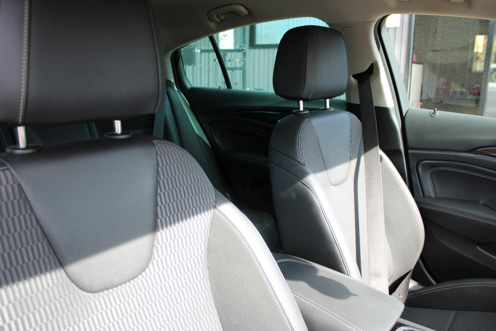 Vauxhall Insignia 1.5i Turbo GPF SRi Nav Grand Sport 5dr Petrol Manual Euro 6 (s/s) (165 ps)