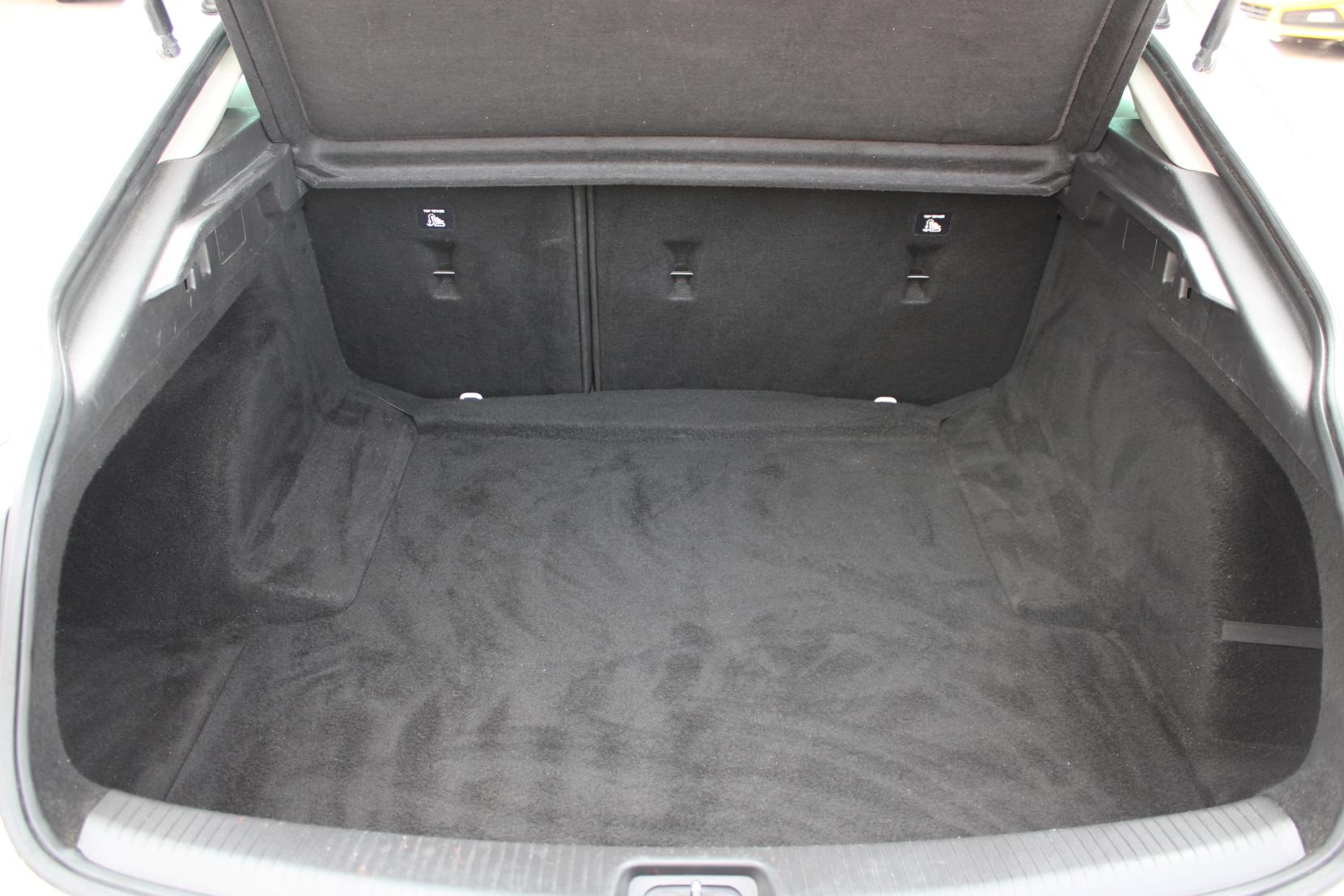 Vauxhall Insignia 1.5i Turbo GPF SRi Nav Grand Sport 5dr Petrol Manual Euro 6 (s/s) (165 ps)