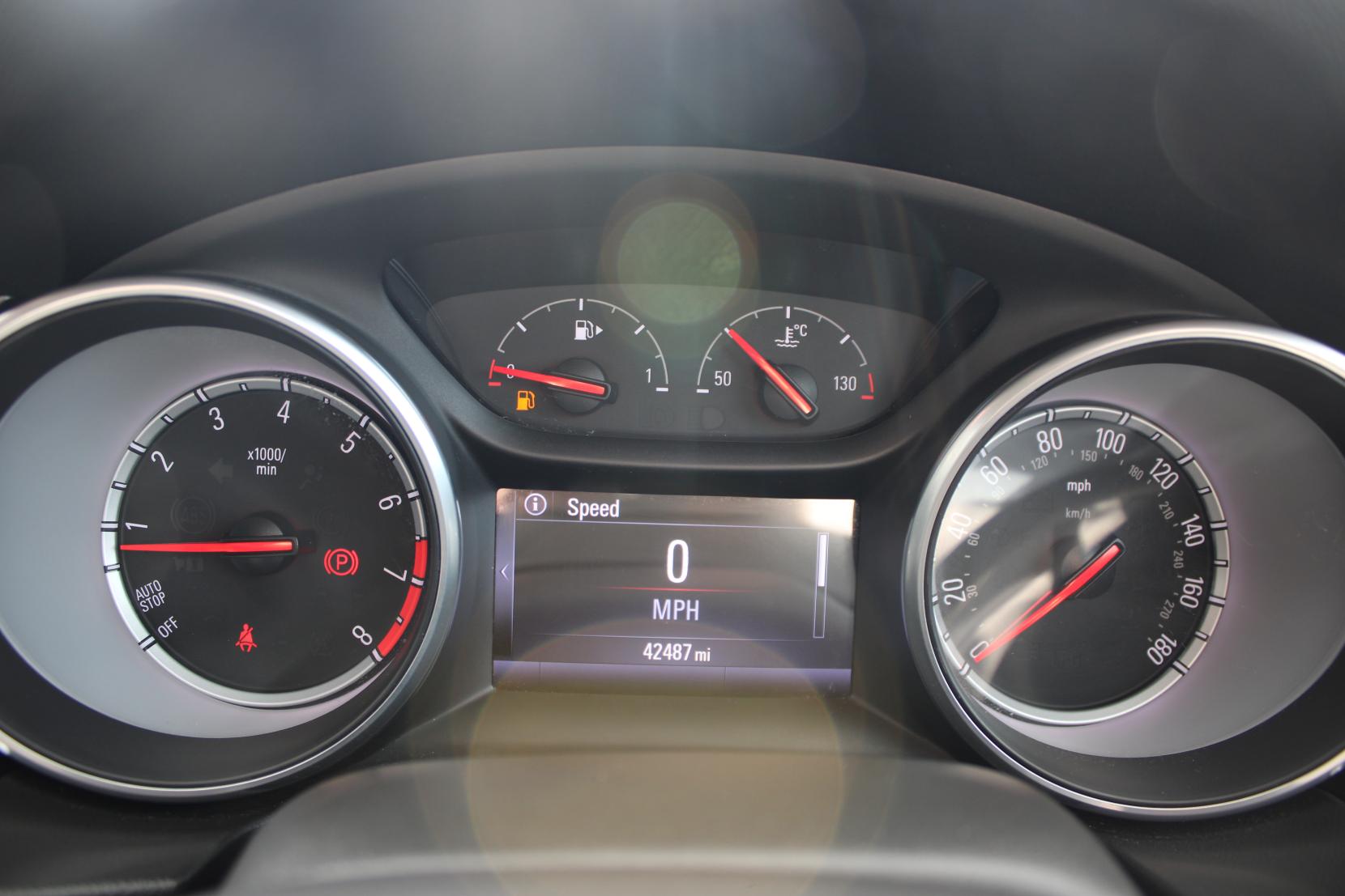 Vauxhall Insignia 1.5i Turbo GPF SRi Nav Grand Sport 5dr Petrol Manual Euro 6 (s/s) (165 ps)