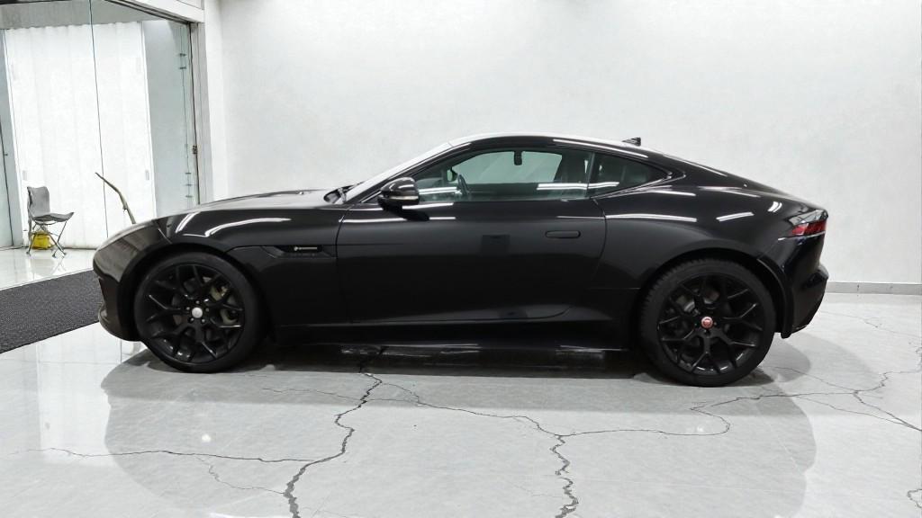 Jaguar F-Type 2.0i GPF R-Dynamic Coupe 2dr Petrol Auto Euro 6 (s/s) (300 ps)