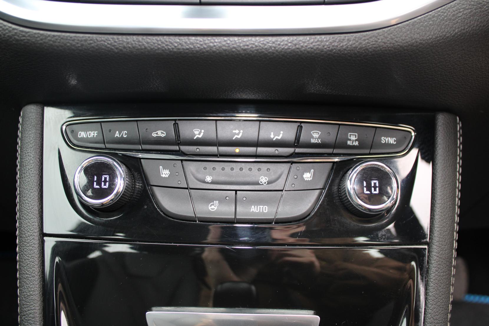 Vauxhall Astra 1.4i Turbo Elite Nav Hatchback 5dr Petrol Manual Euro 6 (150 ps)
