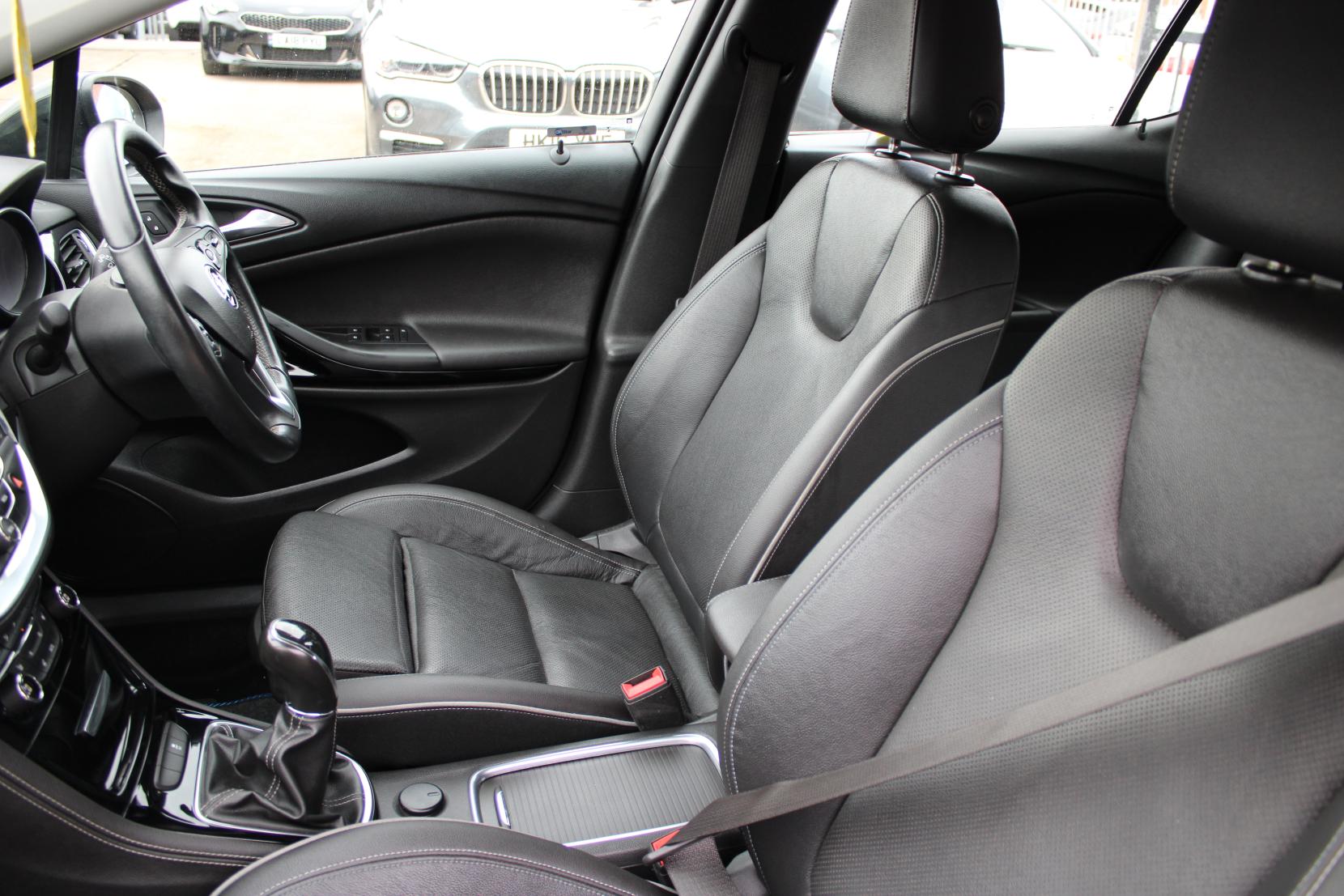 Vauxhall Astra 1.4i Turbo Elite Nav Hatchback 5dr Petrol Manual Euro 6 (150 ps)